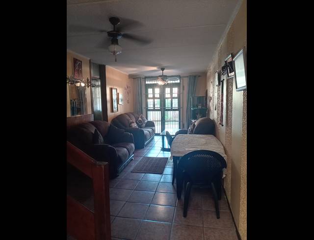 3.5 BEDROOM APARTMENT FOR SALE IN MONTCLAIR